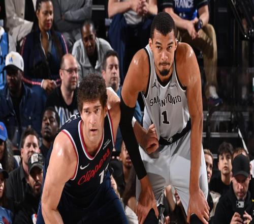 文班亚马21+13+4盖帽创历史第1神迹，马刺险胜快船！加兰25+8失误