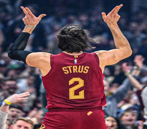 满血回归！整整6个月啊，登哥的最强帮手回来了，单场三分7中6