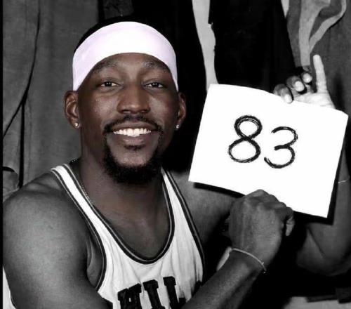 正式官宣！阿德巴约又获奖，场均41.3分，怒怼质疑：再拿50分