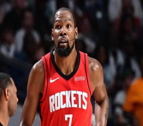 东契奇36+6+4詹皇秀隔扣，杜兰特半场2分，湖人逆转火箭夺6连胜