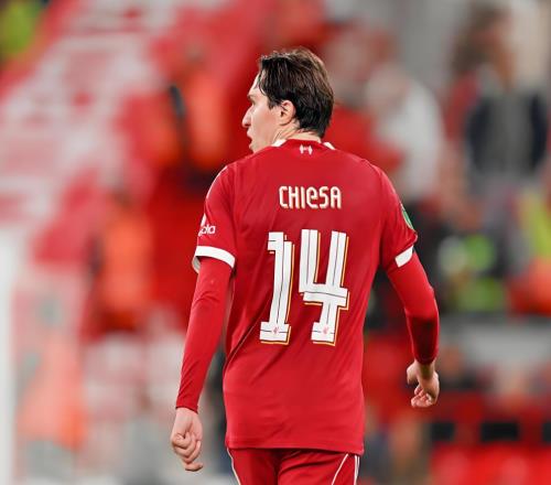 基耶萨遭冷遇斯洛特补时派上场纯属绝望一搏