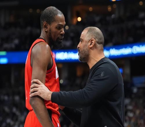 22次失误！三分球26中5！火箭现原形，东契奇打服乌度卡