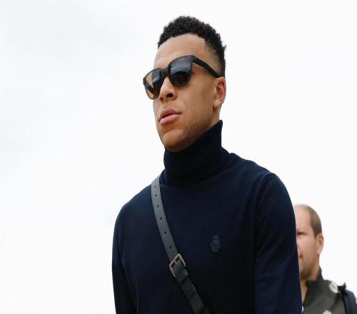 参与球队合练备战与曼城比赛，姆巴佩社媒：回归正题