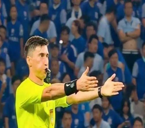 京鲁大战麦麦提江漏判国安点球北京媒体大V语不惊人死不休