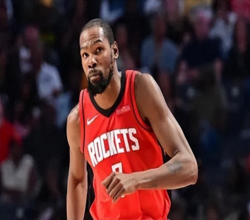 杜兰特想明白了！亲承该放权减少持球，并寄语大家站出来为其解压