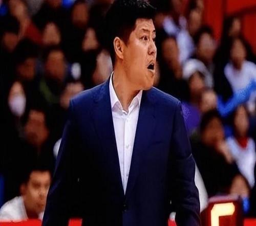 CBA最新排名！沪浙拉开差距，北京辽宁强势崛起，广州跌出前12