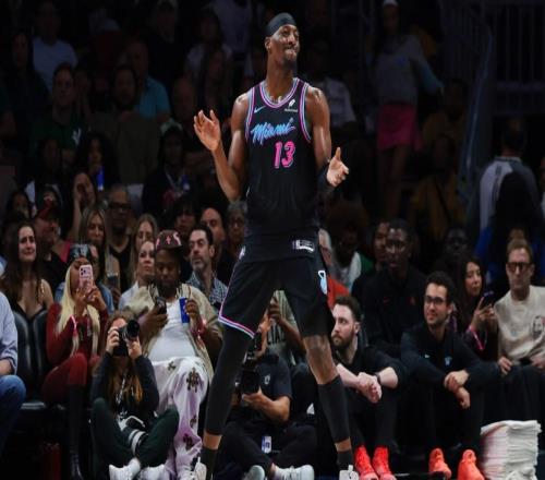 毫无悬念，热火队中锋阿德巴约砍83分，荣膺东部联盟周最佳球员