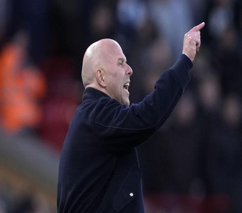 卡拉格：对于斯洛特来说，想要重新赢回球迷的心会很困难