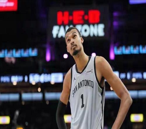 卡斯尔23分8助NBA马刺男篮119115击败快船加兰25分10助