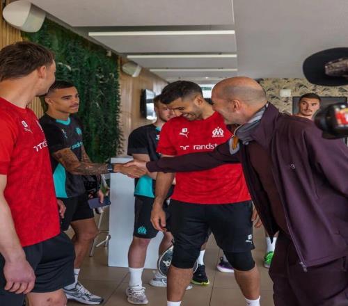 青木一情况下夏窗必转会，曼联至少分40%！马赛欲用交换球员规避