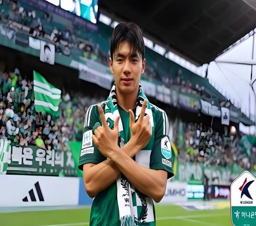 上港三位门将本赛季同时离队！两人在新东家坐稳首发，表现不俗