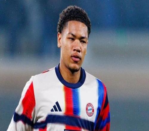 拜仁门将荒！16岁小将欧冠救火，晚上踢球还得查童工证