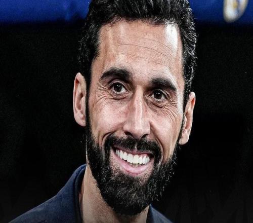 单赛季欧冠淘汰穆帅和瓜帅并双杀，阿韦洛亚成历史第一人