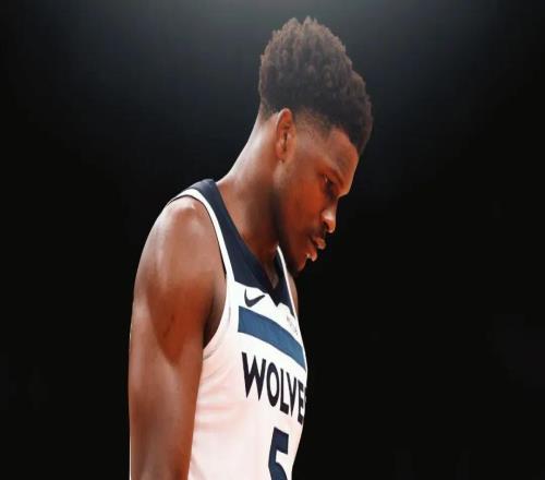 倒霉到家！膝盖受伤，没了，再见，爱德华兹，太突然了