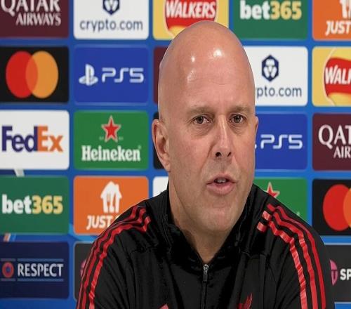 斯洛特：科纳特可以首发跑动距离少我不担心，说明控球多