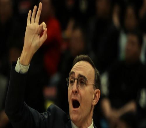 辽篮双赛上演，杨鸣现身CBDL但心系母队乌戈承诺力克广州冲6连胜