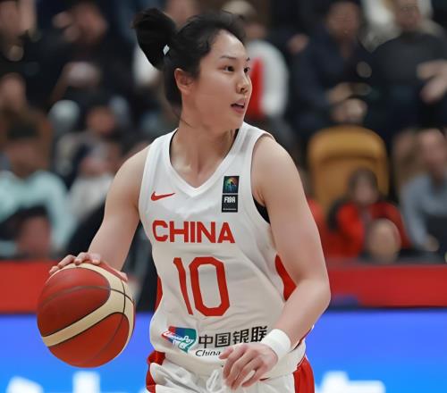 退步太大！首发出场得0分，3失误+3犯规，被宫鲁鸣弃用