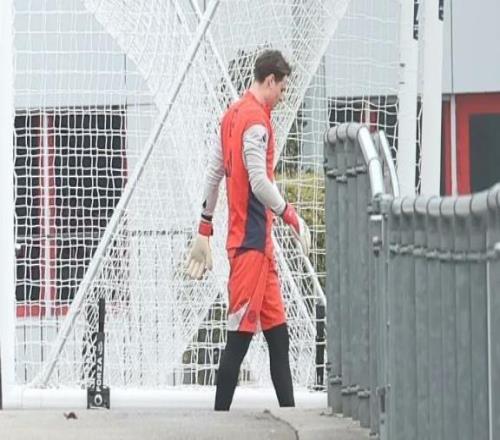 岂曰无门，还有童工！拜仁捉丁16岁门将进欧冠训练