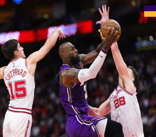 湖人胜火箭取7连胜！詹姆斯14中13轰2大纪录，但2大将12中6引担忧