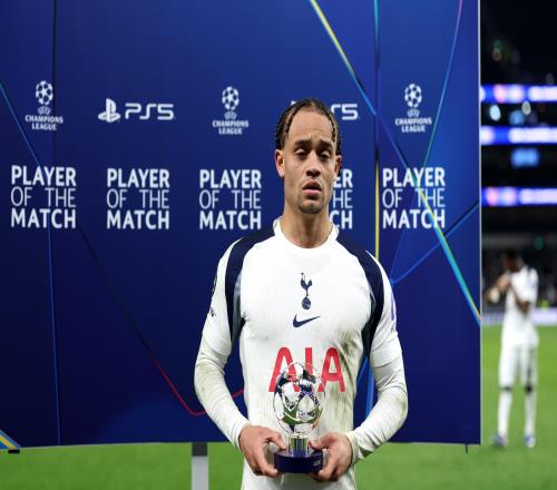 哈维西蒙斯：和马竞拼到最后值得骄傲，今天我很享受比赛