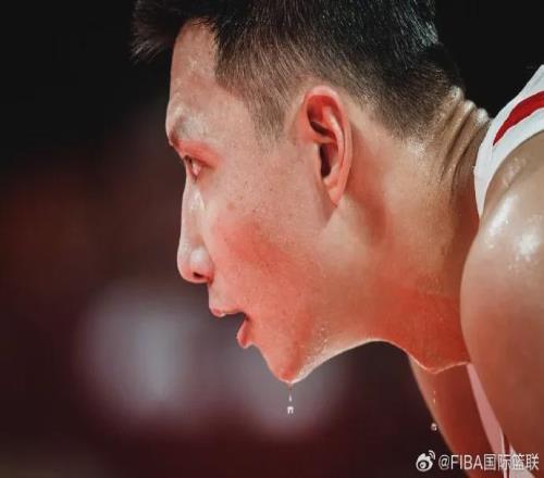 复出首秀！你好，易建联！已经等了整整2年时间