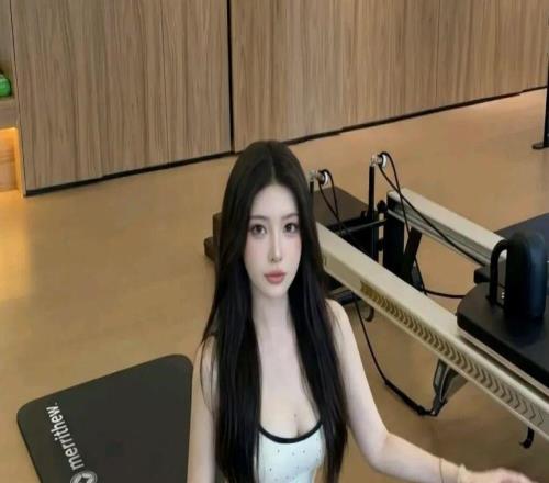 老詹41岁了，还贡献5个扣篮！！