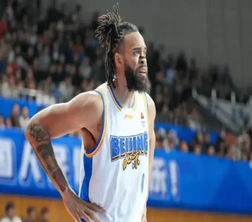 北京惜败福建1喜3忧！麦基惊喜表现，周琦赵睿辣眼，防守一塌糊涂