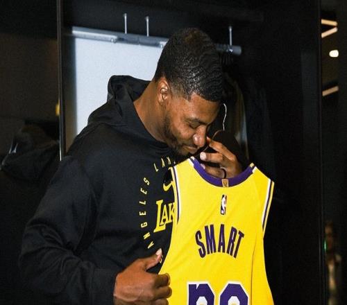 湖人完美签约！断层式领先，只要1100万美元