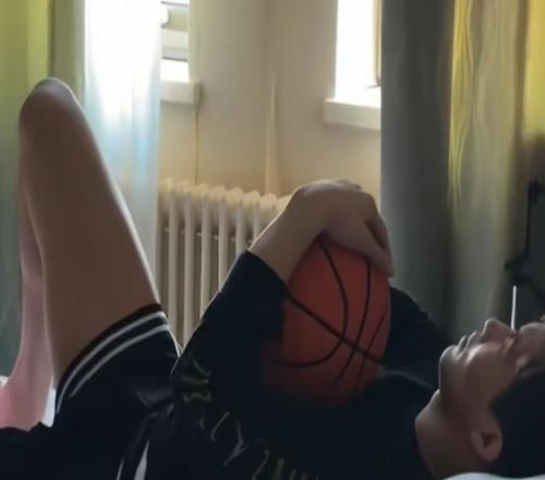 郭艾伦真球痴！术后第二天睁眼就要球，亲承会再拼一次！