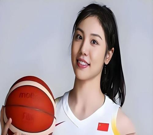 中国女篮出线仅2天，无缘世界杯最热门的队员曝光，数据一目了然