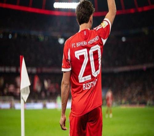 欧冠八强产生，拜仁与皇马对决，双方状态扑朔迷离