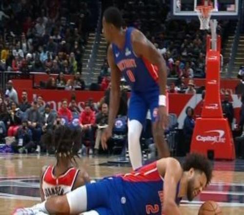 坎宁安肺塌陷：活塞，乃至本季的东部