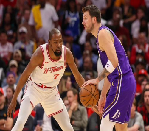 场均38分9板8助，攻防一体刷新纪录！你比亚历山大更值得拿MVP