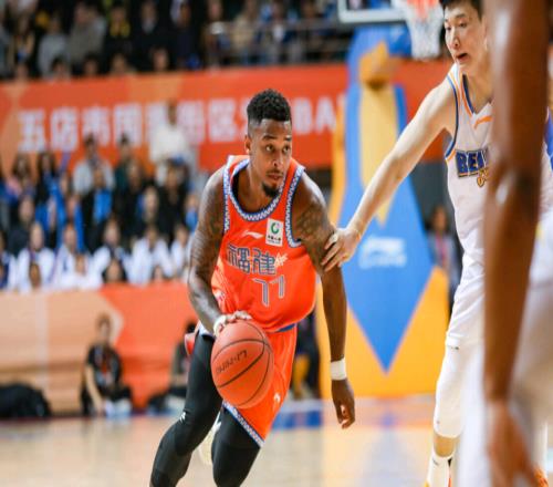 轰42+6后又砍38+7！这才是CBA超级外援，要率领黑马杀回季后赛