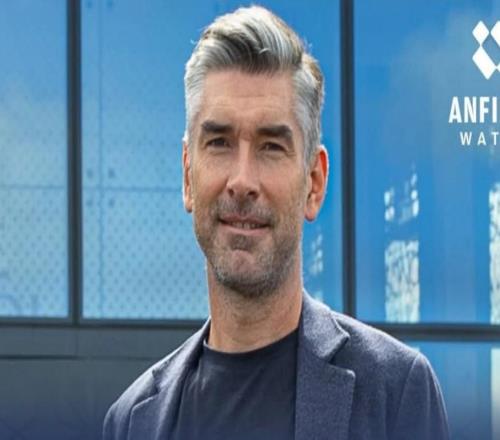 斯基拉：利雅得新月为利物浦体育总监理查德休斯开出3年合同