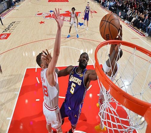 继续着自己的强势表现！湖人先发中锋最近的态度值得肯定的