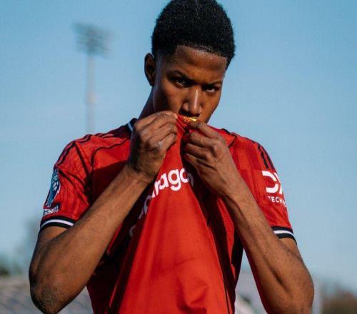 曼联单场10球射手态度改善，仍难打动卡里克！另一小妖今夏或晋升