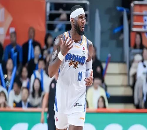 北京3主力引失望！杰曼打不了关键球，周琦赵睿犯错，另3配角纯送