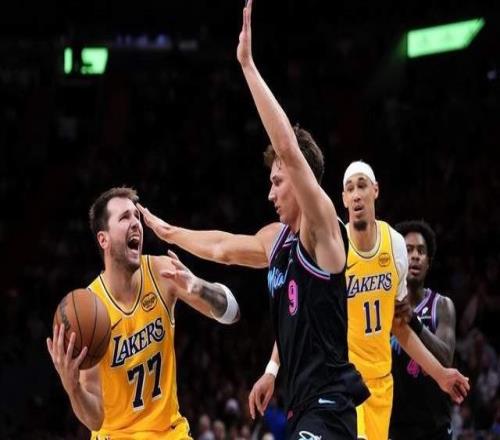 豪取8连胜！东契奇轰60+7+5，詹姆斯历史第一，湖人还迎夺冠定律