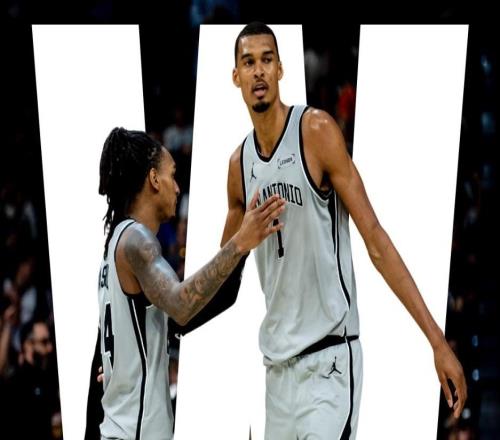 文班敲响季后赛战鼓！官方晒1.1秒后仰绝杀马刺22战20胜创纪录