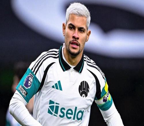 罗马诺：曼联确实很欣赏吉马良斯，但还只是内部讨论阶段