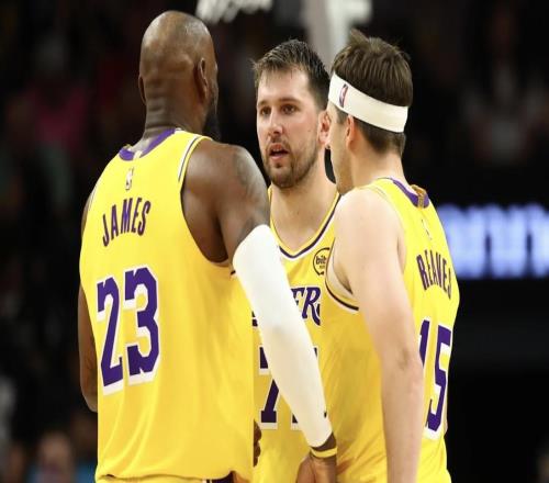 詹、东齐发威，里夫斯：每晚我都拥有最好的座位来见证伟大