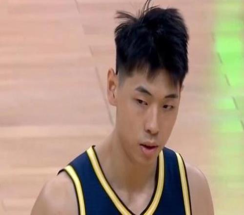 广东vs江苏前瞻：徐杰胡明轩大战庞峥麟崔永熙能否持续火热状态