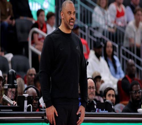 看不下去了，火箭队关键球员3月份3分球命中率仅为3.6%