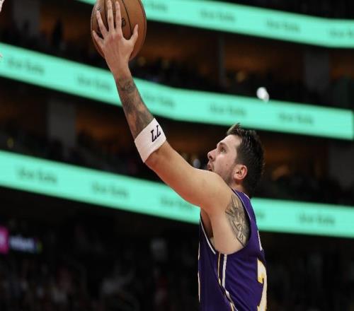 湖人134126战胜热火球员评价：2人优秀，6人及格，肯纳德低迷