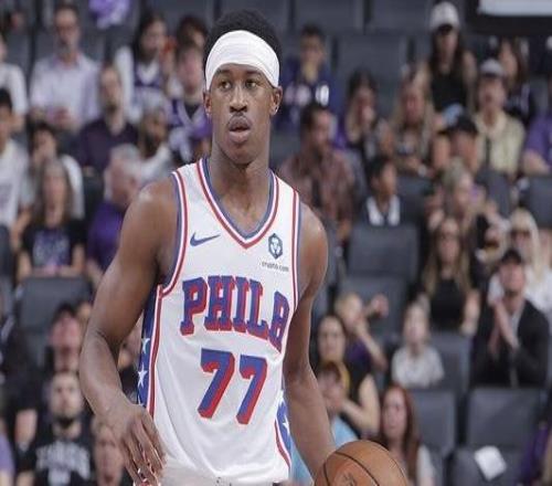 20岁233天！埃奇库姆成历史最年轻单场贡献30+10的分卫