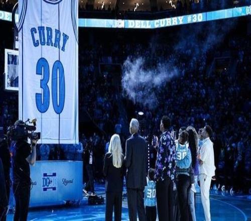 黄蜂退役老库里球衣！库里：这对他意义重大夏洛特是他的家