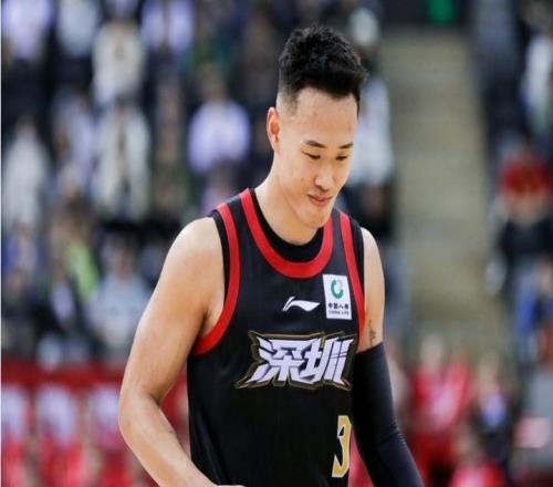 新疆狂输深圳32分：贺希宁22分王浩然22分阿不都仅4分