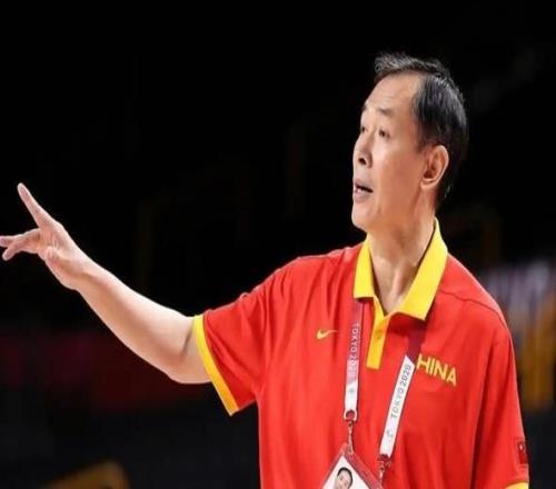 原本是功勋主帅的宫鲁鸣和许利民，为何成了中国篮球的笑话