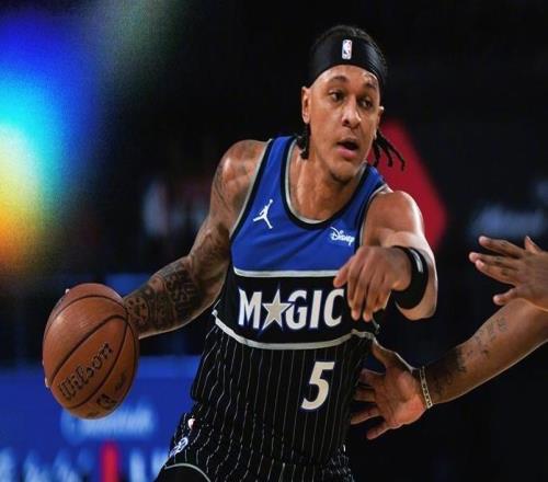 鲍尔20+6+5克神4记三分，班凯罗打铁拖后腿，黄蜂送魔术三连败